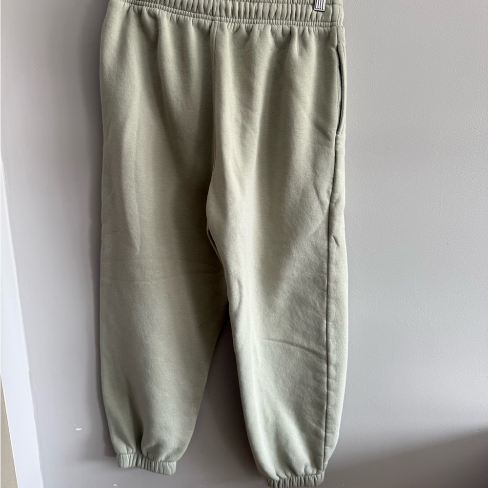 Mono B Sage Green Fleece Jogger Sweatpants Women’s Medium Athleisure Lounge - Picture 3 of 5